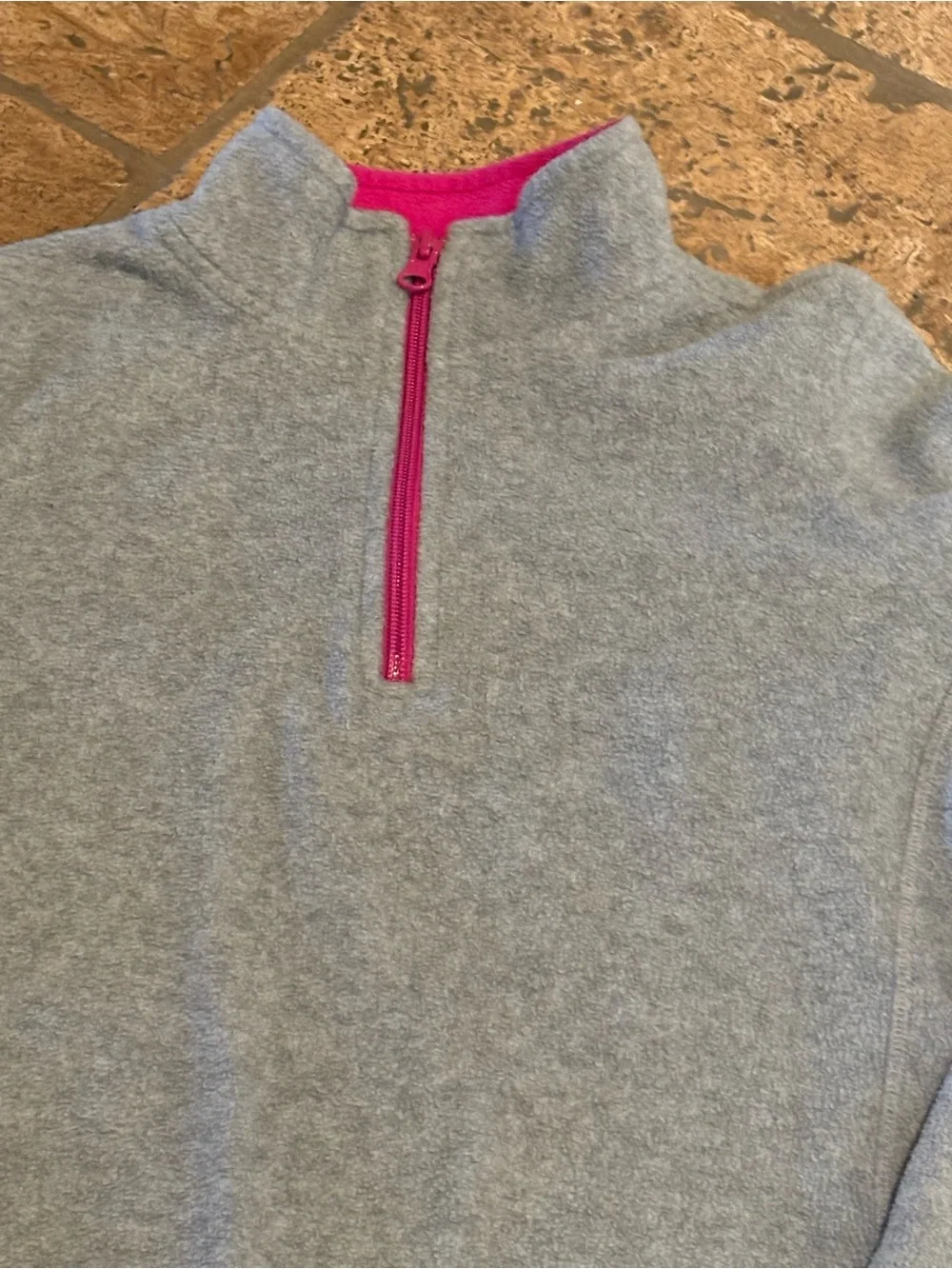 Old Navy Girls Kids Light Gray Quarter-Zip Fleece Pullover with Pink Trim Size L
